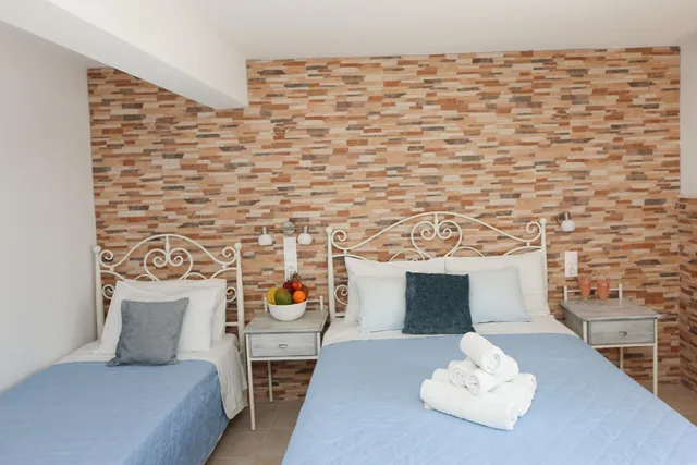 غرفة ثلاثية بشرفة، Kastro Hotel 4/8