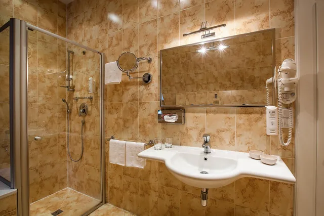 غرفة ديلوكس بسرير مزدوج أو سريرين منفصلين بإطلالة على المدينة، Tyn Yard Residence 6/9