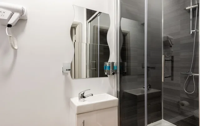 Skylight, Double Bed, Private Bathroom، Central Hoxton Shoreditch 8/10