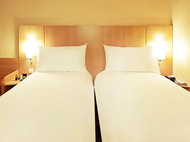 Standard, Twin Beds, Chair Bed، Ibis Paris Porte dItalie 10/10