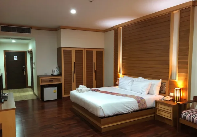 غرفة ديلوكس بسرير كينج، Taman Spa Resort 7/10