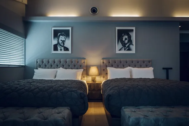 جناح جونيور بسريرين مزدوجين، Node Hotel 1/2