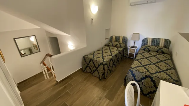 Comfort, Double Bed, Capri Bougainville 2/4