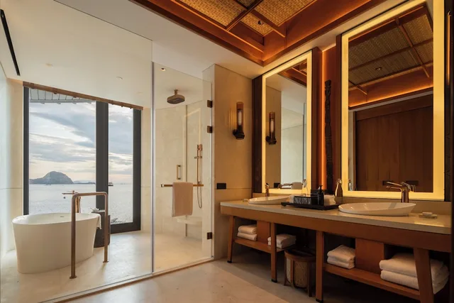 1 Bedroom, Overwater, Villa, Sea View، TA’AKTANA a Luxury Collection Resort & Spa, Labuan Bajo 4/4