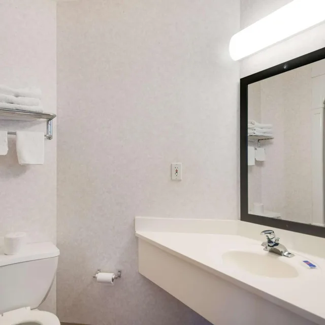غرفة رباعية، Motel6 Statesville, NC 9/10