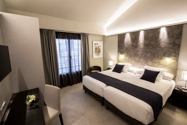 غرفة متصلة بسرير مزدوج أو سريرين منفصلين، Vincci Mercat Hotel 2/3