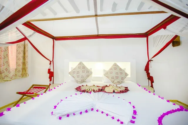 غرفة كلاسيكية بسرير كوين بإطلالة على الحديقة، AHG Dreams Bay Beach Hotel - Adults Only 2/3