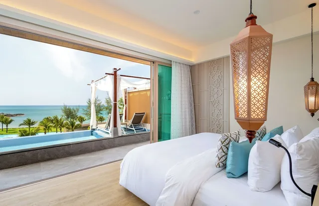 Pool, Suite, King Bed, Sea View، The Little Shore Khao Lak by Katathani 4/10