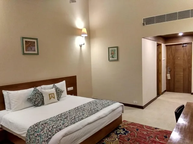 غرفة كلوب بسرير كوين، Welcomhotel by ITC Hotels, Kences Palm Beach 1/2