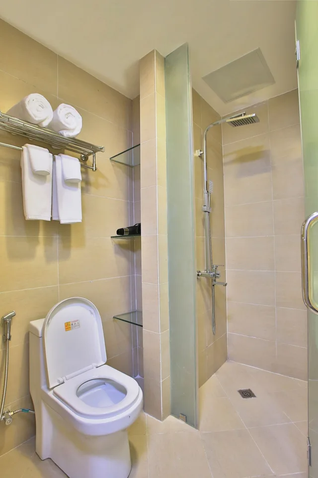 جناح بسرير كوين بغرفة نوم واحدة، Valero Grand Suite By Swiss-Belhotel Makati 4/4