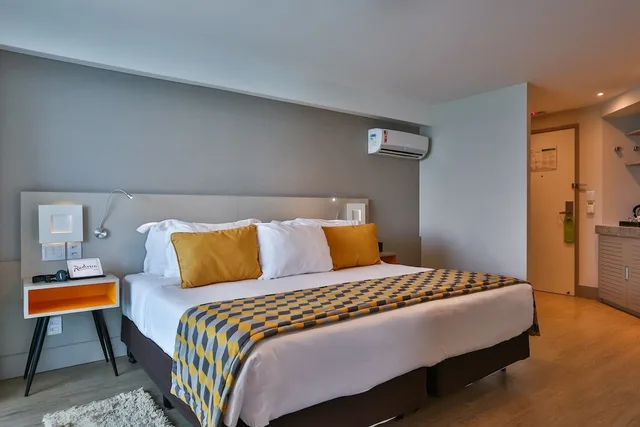 جناح فاخر بسرير كوين، Radisson Hotel Recife 5/8