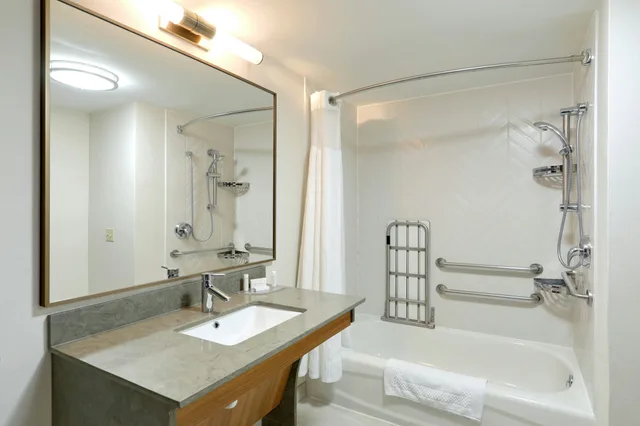 غرفة بسرير كينج، Fairfield Inn Suites Woodbridge 1/1
