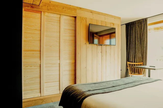Deluxe, Quadruple, King Bed, Bunk Bed, Valley View, Hot Tub, Lodji Hotel 4/9