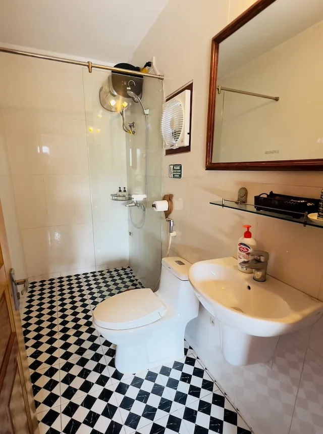 غرفة قياسية بسرير كينج بإطلالة على الحديقة، Ninh Binh Family Homestay 5/6