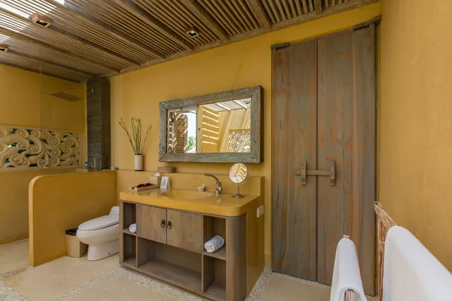 فيلا فاخرة بسرير كينج وسريرين منفصلين بإطلالة على الحديقة بغرفتي نوم بمسبح خاص، Villa Sky Li By Nagisa Bali 10/10