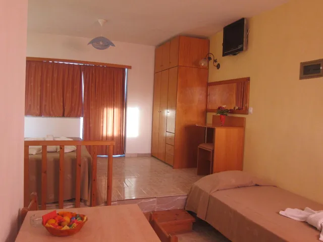 استوديو بشرفة، Baladinos Apartments 1/5