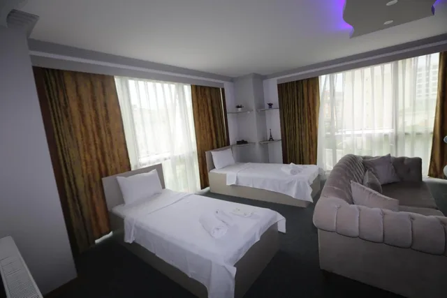 Room, Triple, King Bed, 3 Beds, Tevetoglu Hotel 1/2