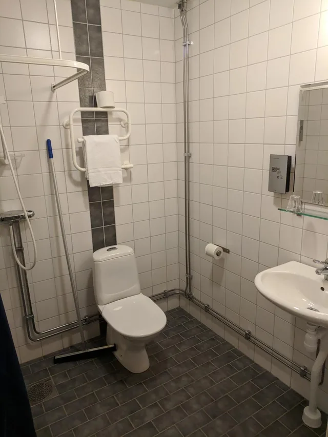 غرفة بزنس مفردة بسرير فردي، Hotell Hässlö 3/5
