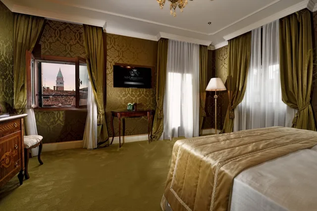 غرفة ديلوكس ثلاثية، Hotel Ai Cavalieri Di Venezia 1/4