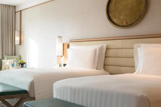 Garden, Deluxe, King Bed، Jumeirah Muscat Bay 2/2