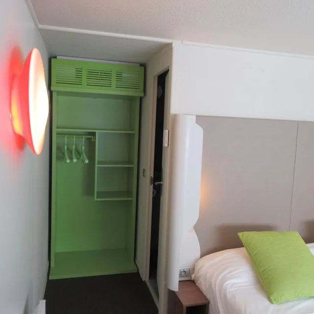 Next Generation, Double Bed، CAMPANILE BAYEUX 6/10