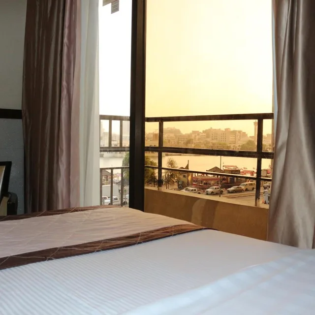غرفة ديلوكس عائلية بإطلالة على البحر بشرفة، Al Khaleej Grand Hotel 9/10