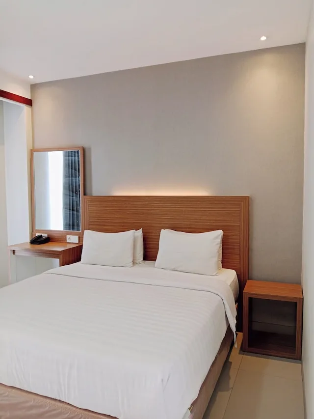 غرفة سوبيريور بسرير مزدوج بحمام خاص، Grand Cahaya Hotel Pangandaran 1/2