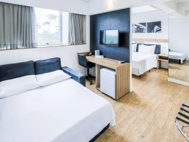 جناح عائلي بسرير مزدوج مع أريكة بمنطقة جلوس، Ibis Styles Confins Aeroporto 5/8