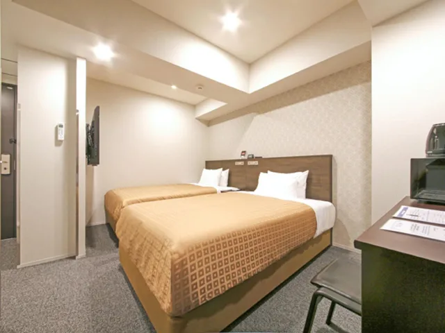 Semi Room, 2 Semi Double Beds, Smoking، Hotel Livemax Chiba-Chuo Ekimae 1/2