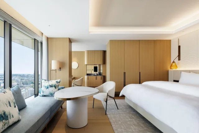 غرفة ديلوكس بسرير كينج بإطلالة على المدينة، The Westin Yokohama 3/7