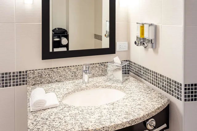 غرفة عائلية بسرير كوين، Hampton By Hilton Cluj Napoca 3/3
