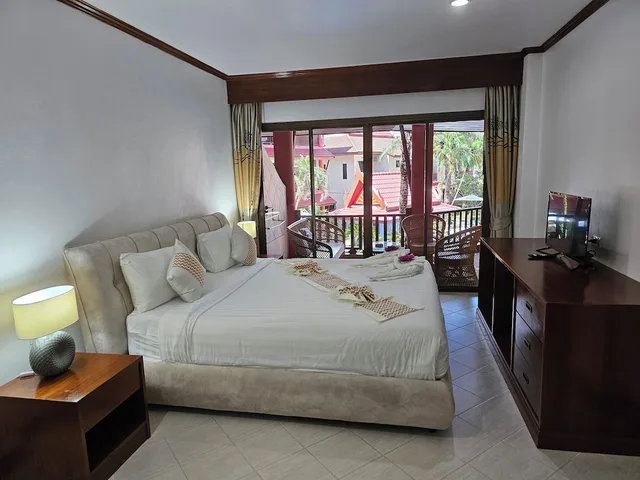 شقة بسريرين كينج بإطلالة على المسبح بشرفة بغرفتي نوم، Sai Rougn Residence 1/10