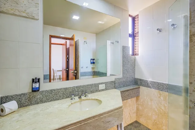 غرفة سوبيريور مفردة بسريرين منفصلين مع أريكة، Slaviero Hotel Londrina Flat 5/6