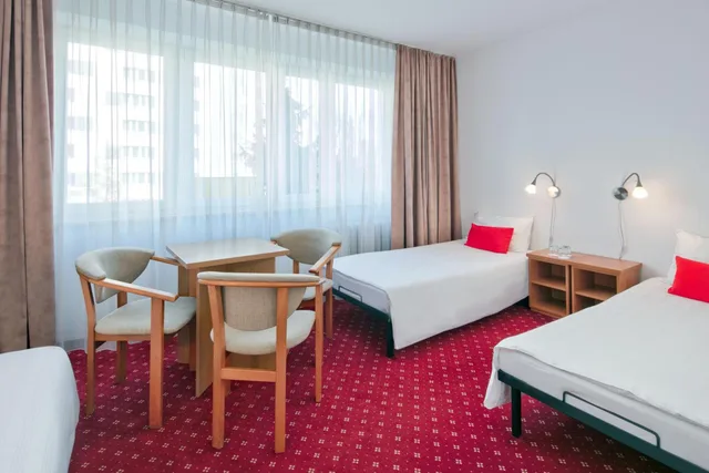 Plus, Standard, Triple، Aramis Hotel 1/7