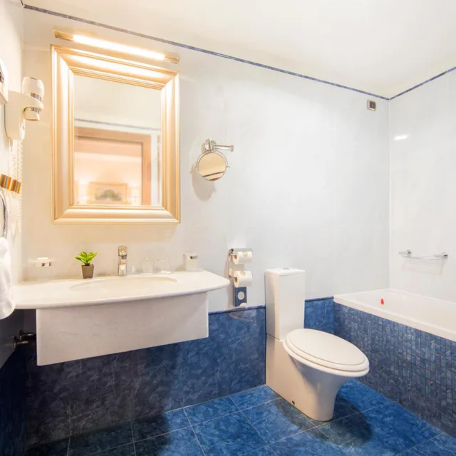 غرفة بسريرين منفصلين، Best Western Premier Hotel Astoria 11/11
