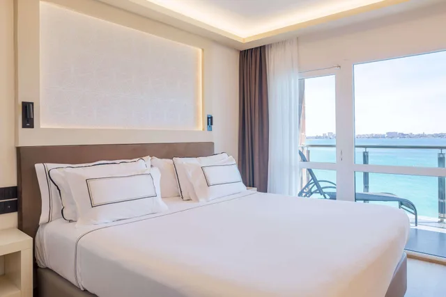 جناح بريميوم جونيور، The Level At Melia Alicante 2/7