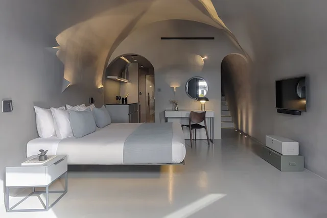 Superior, Suite, Queen Bed, Sunset View, Plunge Pool, Kivotos Santorini 1/3