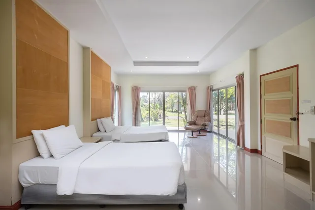 غرفة بسرير فردي بشرفة بغرفتي نوم، Thara Cholapruek Resort 1/1