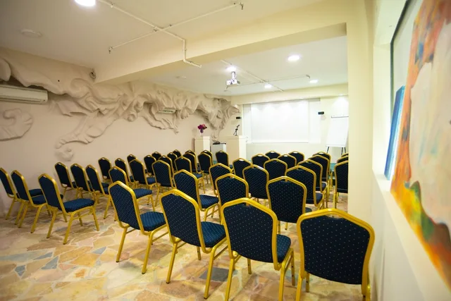 Bougainville Bay Hotel، ساراندا 66/78