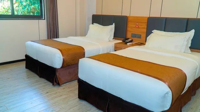 غرفة قياسية بسريرين منفصلين، Vienna Hotel 1/2