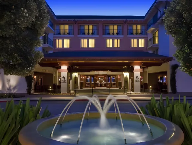 غرفة بإطلالة على البحر لذوي الإعاقة، Monterey Plaza Hotel & Spa 1/1