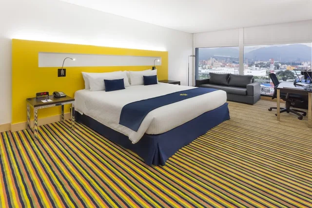 غرفة ديلوكس بسرير كينج، Wyndham Bogota 2/6