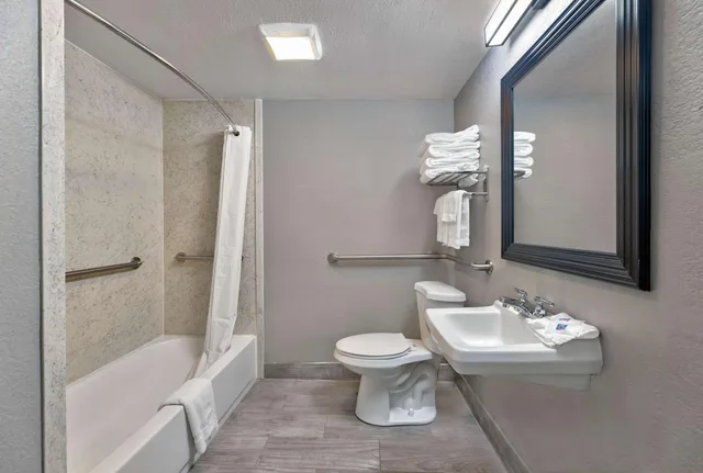 غرفة بسريرين كوين لذوي الإعاقة، Motel6 Corbin, KY 4/4