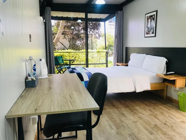 غرفة بسرير مزدوج بحمام خاص، Hotel & Golf Isak 4/6