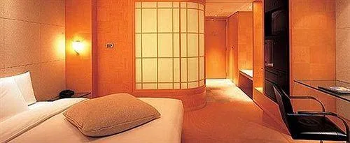 غرفة غراند بسرير كوين، GRAND HYATT FUKUOKA 1/1