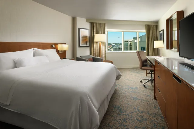 Room, King Bed, Bay View, The Westin San Diego Bayview 4/7