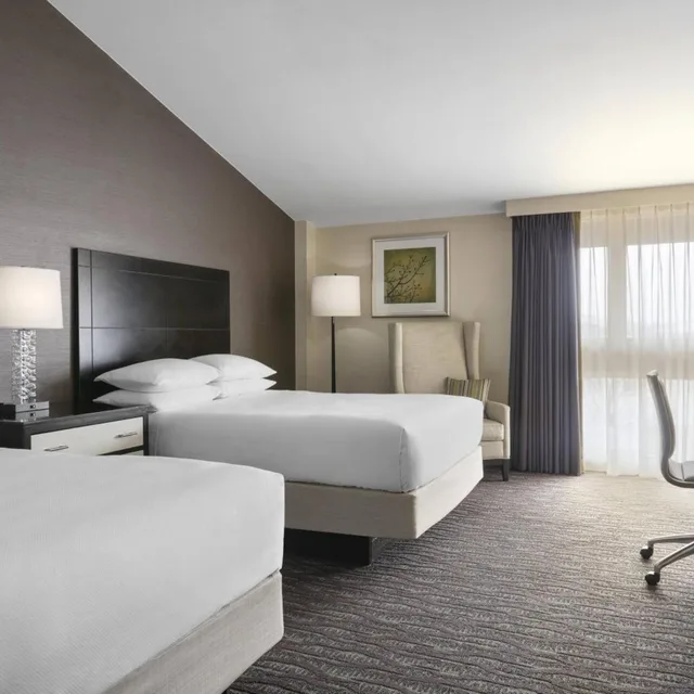 Room, 2 Queen Beds, Delta Hotels by Marriott Baltimore North 4/8