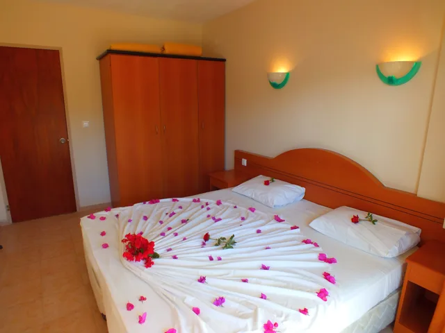 غرفة مفردة بإطلالة على البحر، Tuntas Family Suites Kusadasi 1/3