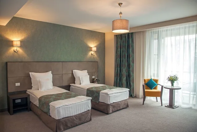 Superior, Twin Beds, Victoria Bulevard Hotel 1/3
