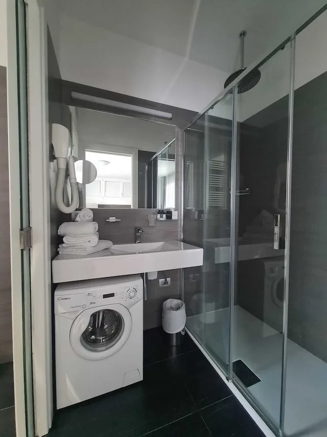 استوديو بسرير كوين بمطبخ صغير، Hesperia Hotel & Residence 4/4